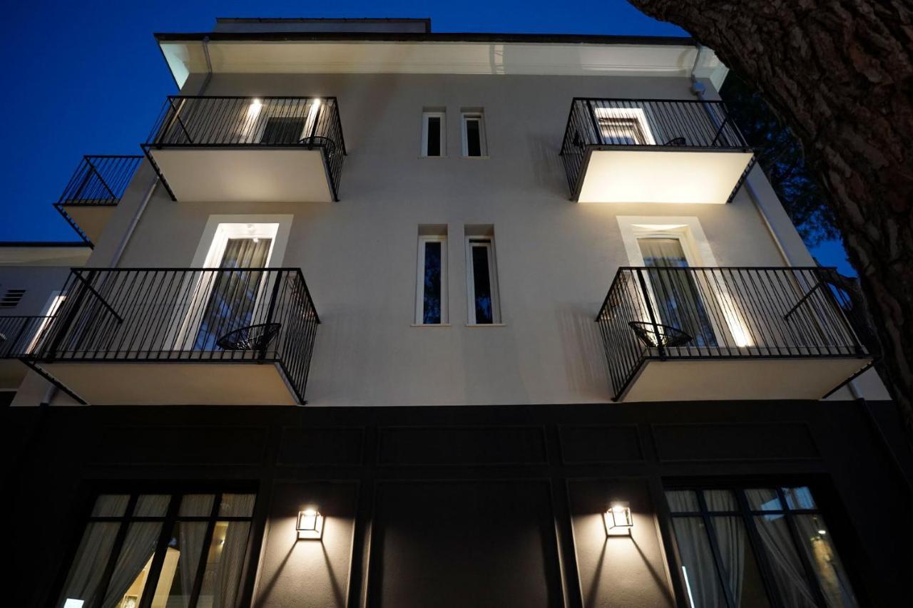 Hotel Vagabond Riccione Esterno foto