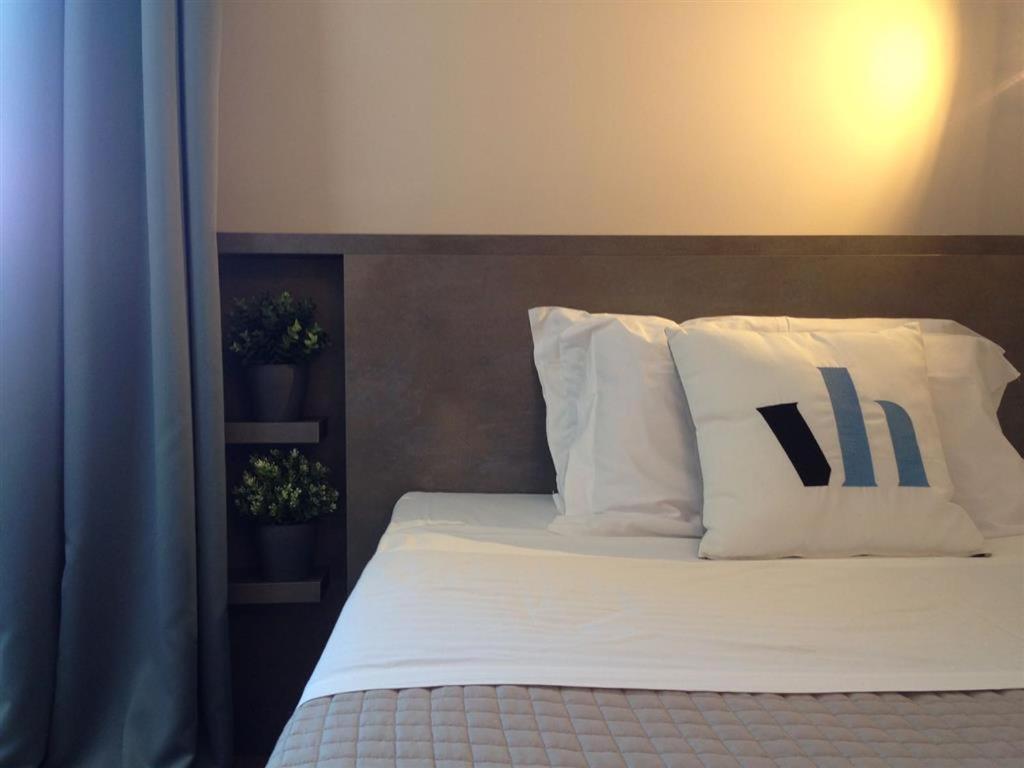 Hotel Vagabond Riccione Esterno foto